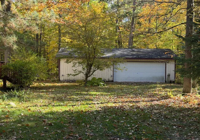 Photo 3 of Single family home for sale at 10966 Oak Point Rd Nw, Cass Lake, MN 56633 | MLS# 7155129 | Listing updated on 2026-10-07