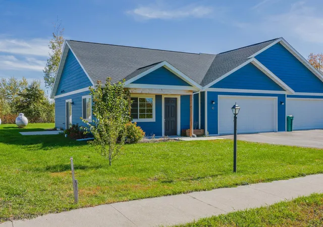 Photo 1 of Townhouse for sale at 6809 Hamilton Park Nw #10, Bemidji, MN 56601 | MLS# 7155143 | Listing updated on 2026-10-07