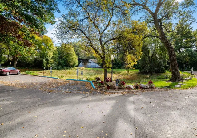 Photo 3 of Condo for sale at 135 Viking Dr E #117, Saint Paul, MN 55117 | MLS# 7155144 | Listing updated on 2026-10-07
