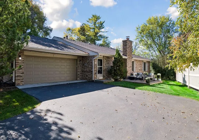 Photo 1 of Sale Pending at 4546 Aspenwood Trl, Minnetonka, MN 55345 | MLS# 7155147 | Listing updated on 2026-10-19
