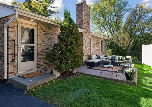 Photo 1 of Single family home for sale at 4546 Aspenwood Trl, Minnetonka, MN 55345 | MLS# 7155147 | Listing updated on 2026-10-09