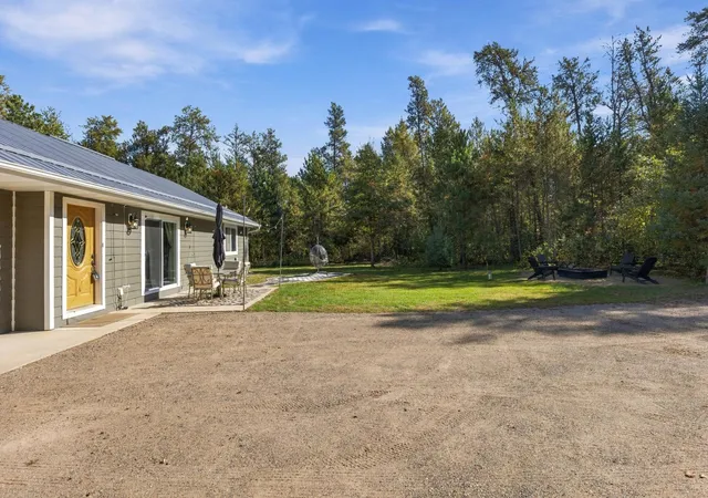 Photo 3 of Single family home for sale at 5758 Sweet Rd, Brainerd, MN 56401 | MLS# 7155149 | Listing updated on 2026-10-08