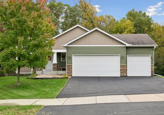 Photo 1 of Single family home for sale at 11340 196th Lane Nw, Elk River, MN 55330 | MLS# 7155156 | Listing updated on 2026-10-06