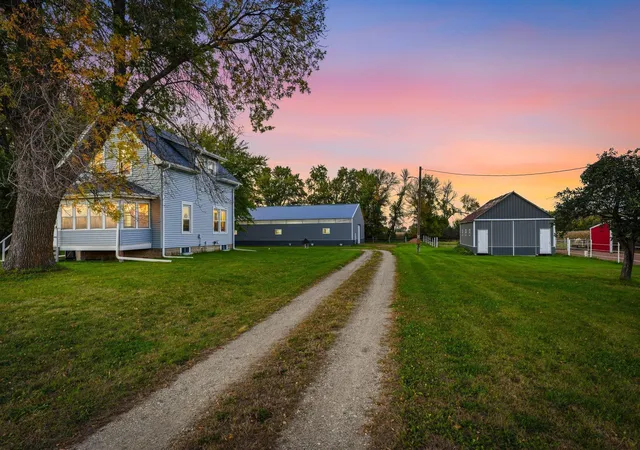 Photo 3 of Single family home for sale at 42390 260th Street, Arlington, MN 55307 | MLS# 7155163 | Listing updated on 2026-10-23