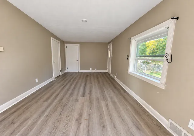 Photo 3 of Single family home for sale at 1041 17th Avenue S, Saint Cloud, MN 56301 | MLS# 7155174 | Listing updated on 2026-10-09