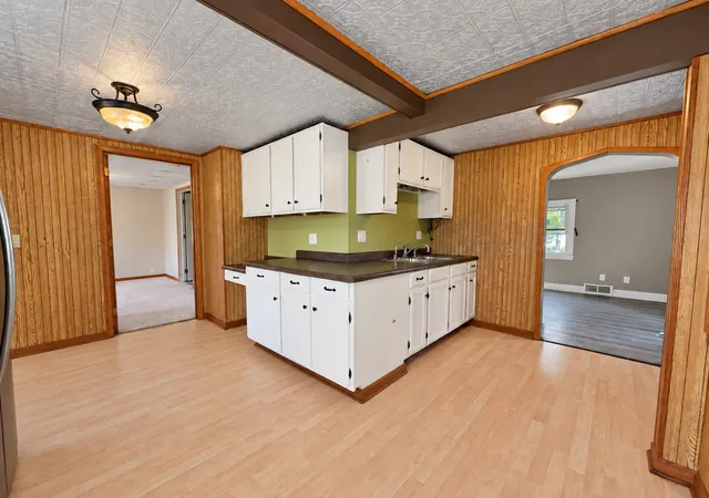 Photo 4 of Single family home for sale at 1041 17th Avenue S, Saint Cloud, MN 56301 | MLS# 7155174 | Listing updated on 2026-10-09