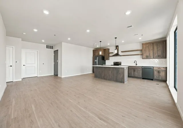 Photo 4 of Condo for sale at 4470 24 Avenue S #406, Fargo, ND 58104 | MLS# 7155180 | Listing updated on 2026-10-06