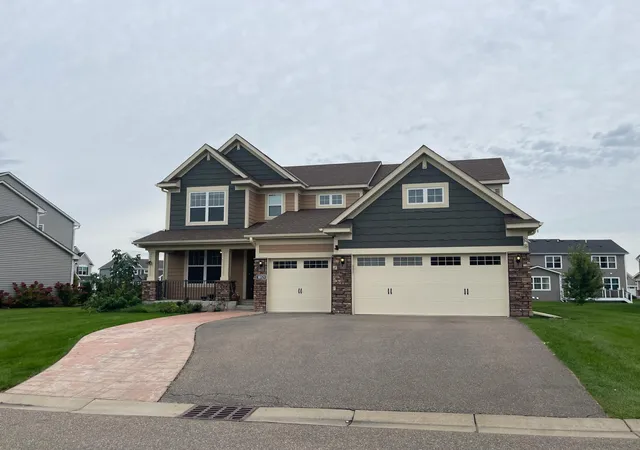 Photo 1 of Single family home for sale at 18121 Goldfinch Way, Lakeville, MN 55044 | MLS# 7155182 | Listing updated on 2026-10-08