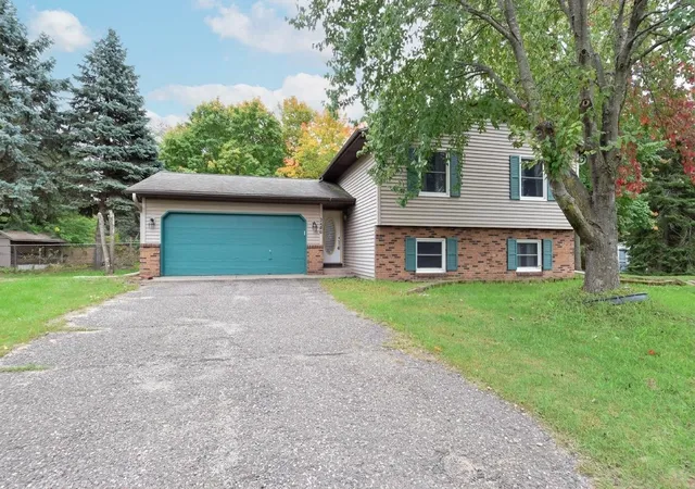Photo 1 of Single family home for sale at 5466 Otter View Ct, White Bear Lake, MN 55110 | MLS# 7155188 | Listing updated on 2026-10-05