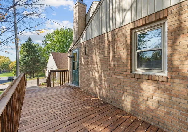 Photo 3 of Single family home for sale at 8142 Victoria Dr, Victoria, MN 55386 | MLS# 7155193 | Listing updated on 2026-10-21