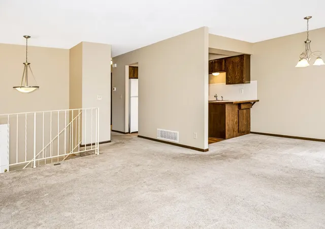 Photo 4 of Single family home for sale at 10394 Balsam Ln, Eden Prairie, MN 55347 | MLS# 7155194 | Listing updated on 2026-10-06