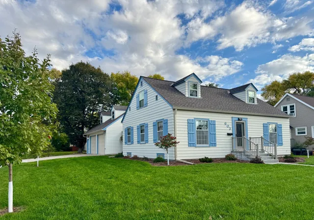 Photo 1 of Single family home for sale at 603 E 5th Street, Redwood Falls, MN 56283 | MLS# 7155198 | Listing updated on 2026-10-23