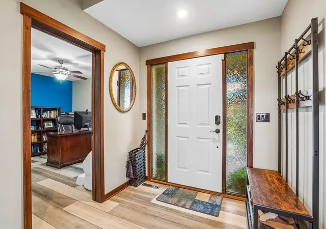 Photo 2 of Single family home for sale at 900 Heritage Trl NE, New Prague, MN 56071 | MLS# 7155199 | Listing updated on 2026-10-22