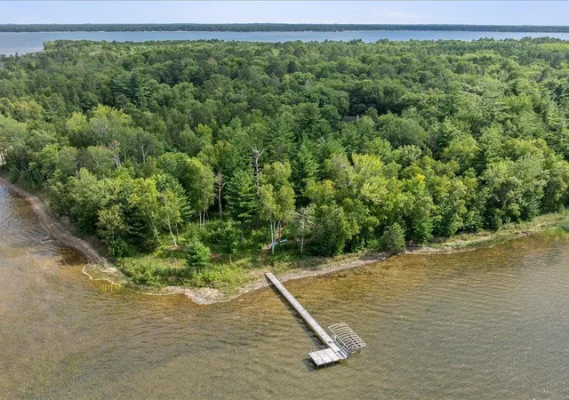 Photo 3 of Single family home for sale at 9800 Trails End Rd, Pequot Lakes, MN 56472 | MLS# 7155201 | Listing updated on 2026-10-09