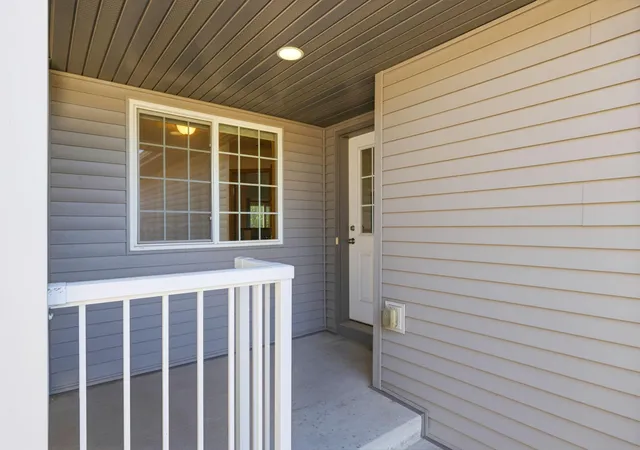 Photo 3 of Single family home for sale at 670 Independence Dr, Big Lake, MN 55309 | MLS# 7155223 | Listing updated on 2026-10-23