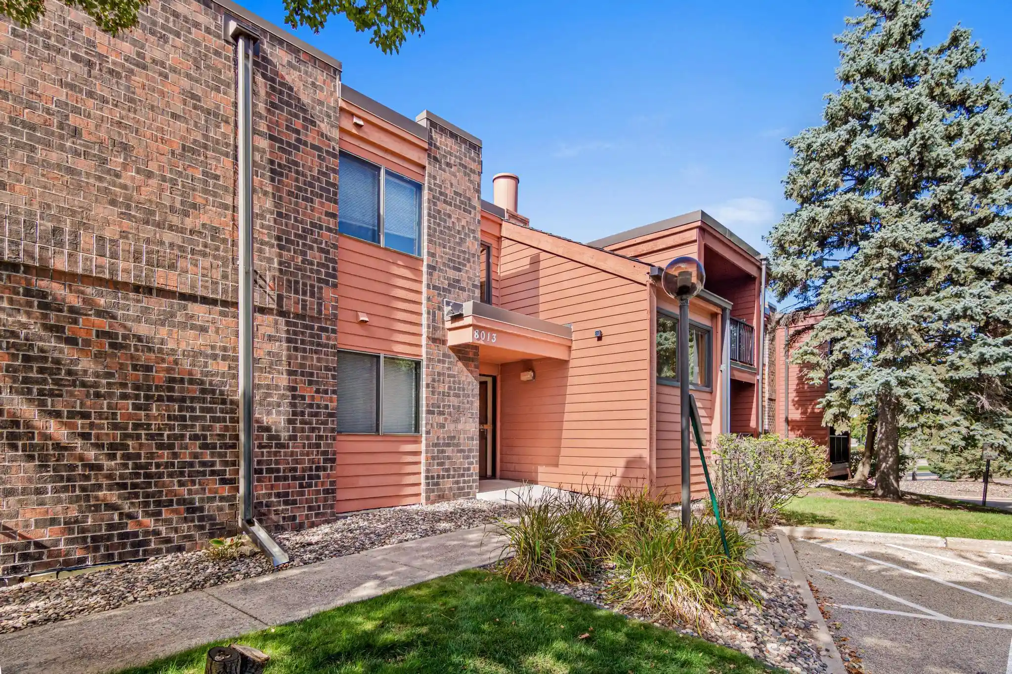 Listing Photo 27 - Condo for sale in 8013 Xerxes Ave S located at 8013 Xerxes Ave S, Bloomington, MN 55431 - Unit #B103