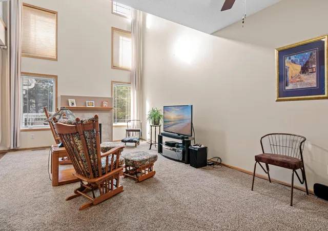 Photo 3 of Single family home for sale at 629 Sutherland Dr, Saint Paul, MN 55129 | MLS# 7155234 | Listing updated on 2026-10-08