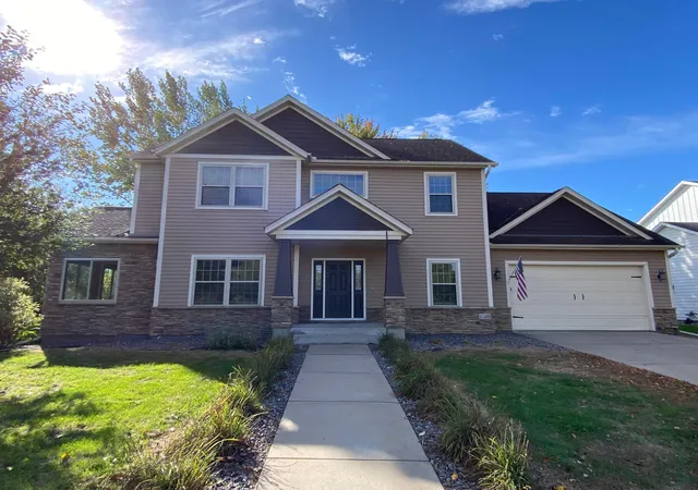 Photo 2 of Single family home for sale at 11405 W Laketowne Dr, Albertville, MN 55301 | MLS# 7155237 | Listing updated on 2026-10-07