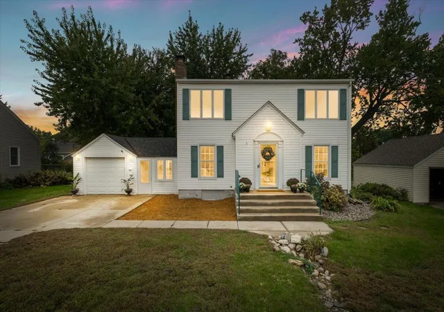 Photo 1 of Single family home for sale at 6618 Humboldt Ave S, Minneapolis, MN 55423 | MLS# 7155248 | Listing updated on 2026-10-08