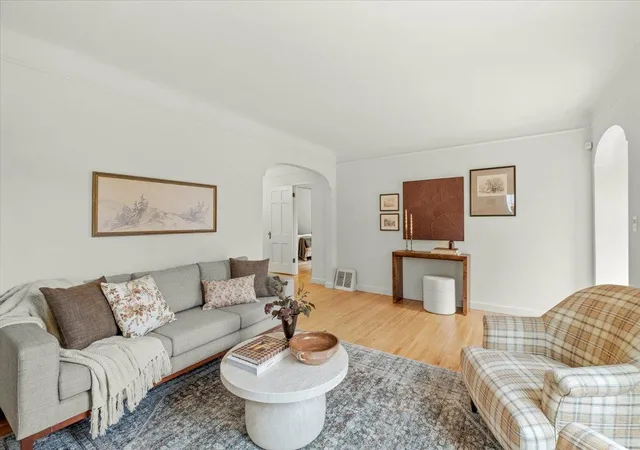 Photo 3 of Single family home for sale at 6618 Humboldt Ave S, Minneapolis, MN 55423 | MLS# 7155248 | Listing updated on 2026-10-08