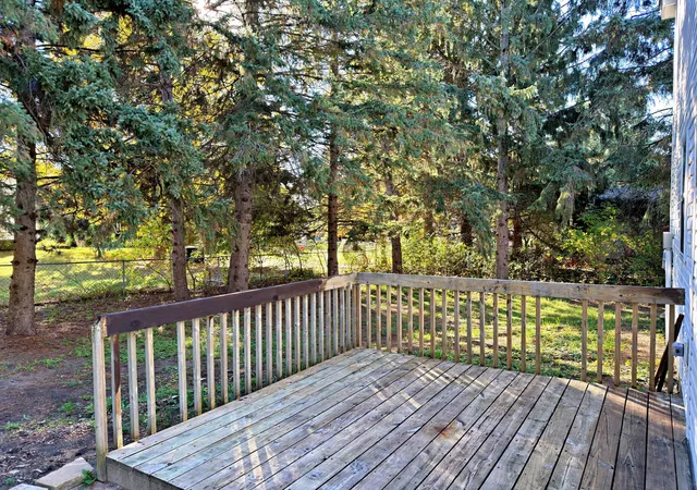 Photo 3 of Single family home for sale at 400 Eastern Ave S, Park Rapids, MN 56470 | MLS# 7155249 | Listing updated on 2026-10-07