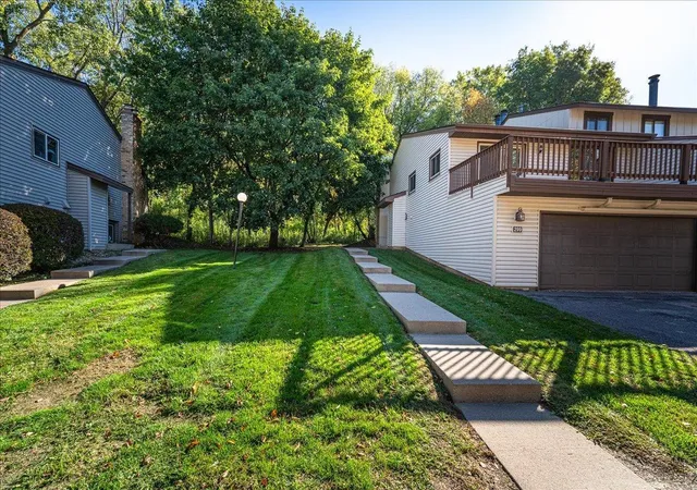 Photo 3 of Single family home for sale at 299 River Woods Ln, Burnsville, MN 55337 | MLS# 7155273 | Listing updated on 2026-10-08