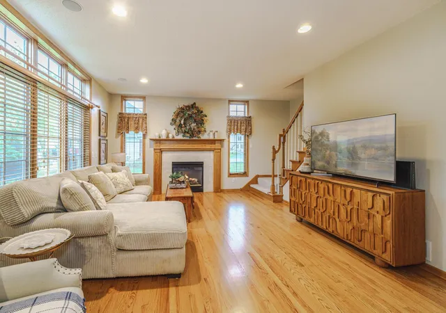 Photo 3 of Single family home for sale at 13563 Foxberry Rd, Savage, MN 55378 | MLS# 7155290 | Listing updated on 2026-10-21