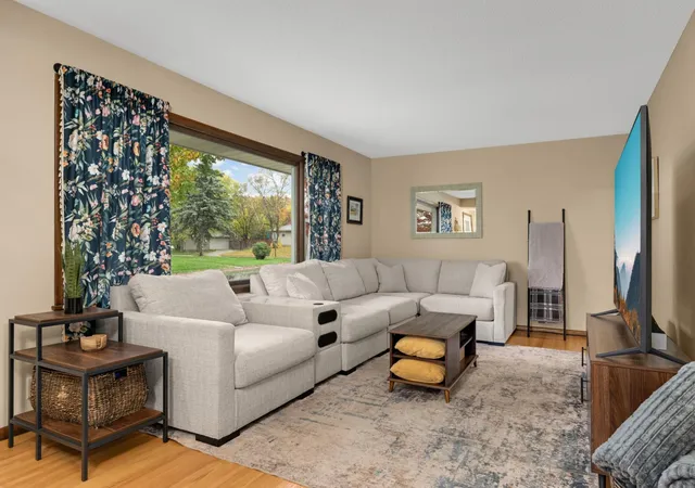 Photo 4 of Single family home for sale at 5429 Sumter Ave N, Minneapolis, MN 55428 | MLS# 7155306 | Listing updated on 2026-10-28