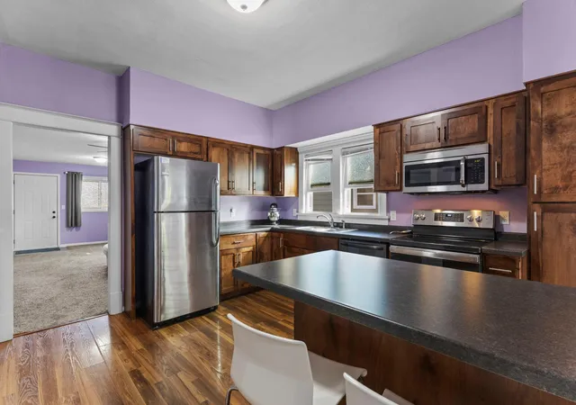 Photo 4 of Single family home for sale at 231 22nd Avenue N, Saint Cloud, MN 56303 | MLS# 7155361 | Listing updated on 2026-10-05