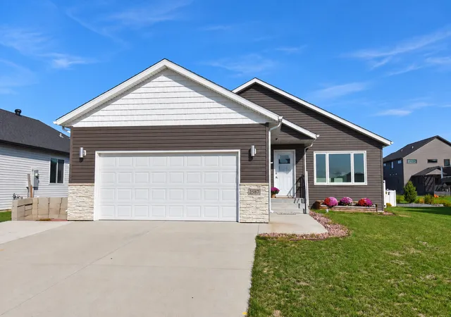 Photo 1 of Single family home for sale at 2587 72nd Avenue S, Fargo, ND 58104 | MLS# 7155366 | Listing updated on 2026-10-08