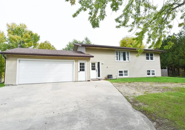 Photo 1 of Single family home for sale at 16368 State Hwy 1 Nw, Thief River Falls, MN 56701 | MLS# 7155368 | Listing updated on 2026-10-06