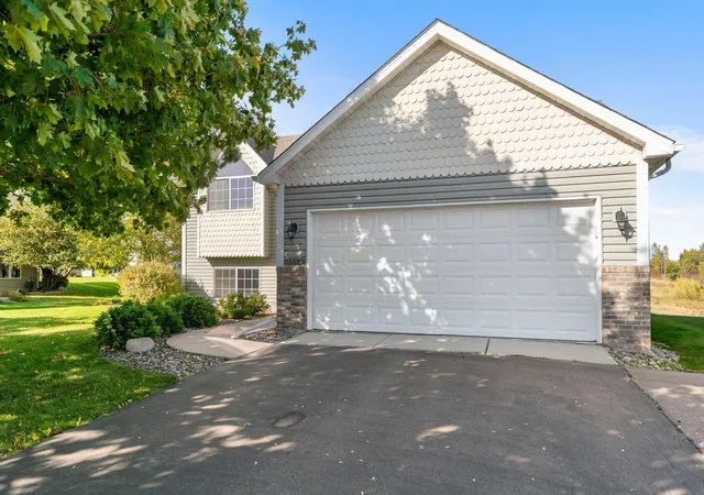 Photo 3 of Single family home for sale at 3335 Aaron Dr, Elko New Market, MN 55054 | MLS# 7155373 | Listing updated on 2026-10-20