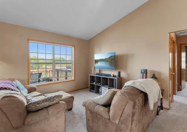 Photo 4 of Single family home for sale at 3335 Aaron Dr, Elko New Market, MN 55054 | MLS# 7155373 | Listing updated on 2026-10-20