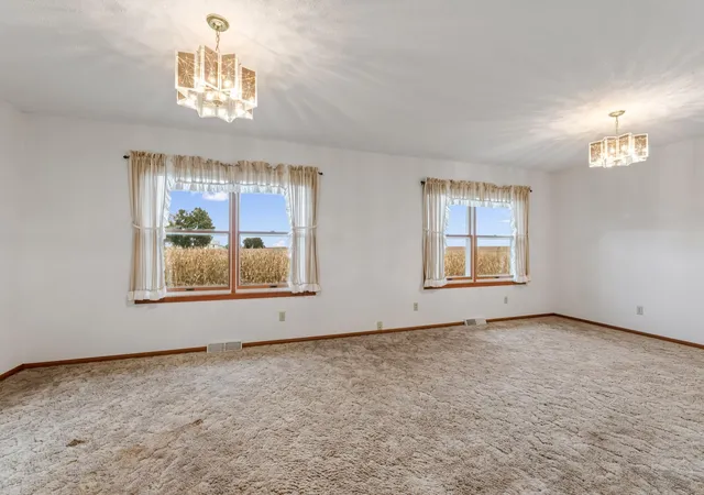Photo 3 of Single family home for sale at 11619 Plitzuweit Rd, Caledonia, MN 55921 | MLS# 7155381 | Listing updated on 2026-10-06