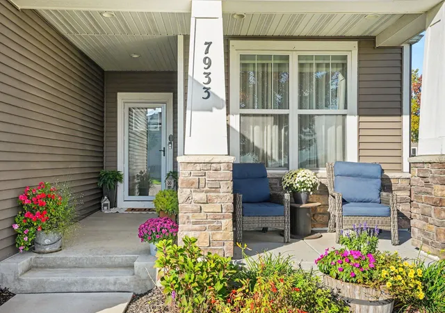 Photo 3 of Single family home for sale at 7933 205th Street W, Lakeville, MN 55044 | MLS# 7155386 | Listing updated on 2026-10-22
