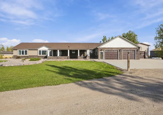 Photo 1 of Single family home for sale at 16405 18th Street Se, Gardner, ND 58036 | MLS# 7155387 | Listing updated on 2026-10-19