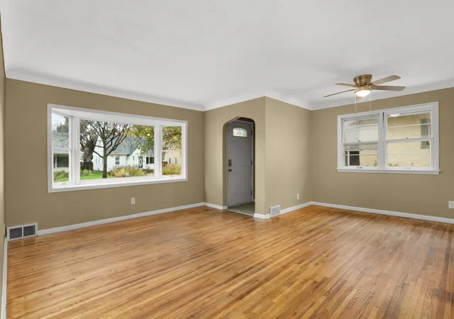 Photo 2 of Single family home for sale at 966 Hawthorne Ave E, Saint Paul, MN 55106 | MLS# 7155407 | Listing updated on 2026-10-28