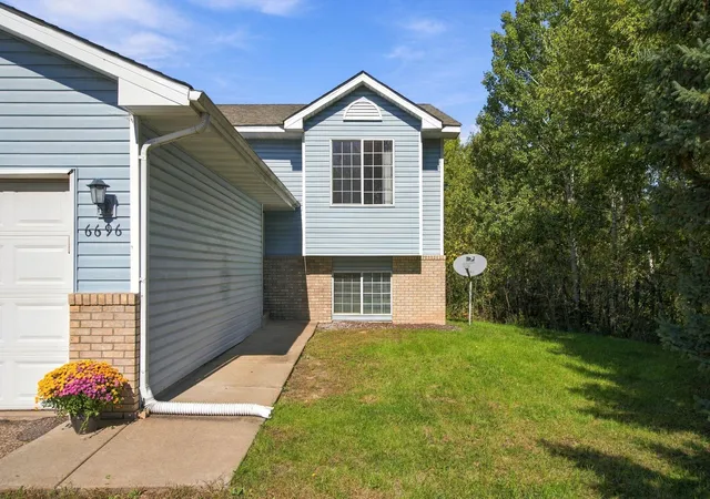Photo 2 of Townhouse for sale at 6696 381st Street, North Branch, MN 55056 | MLS# 7155422 | Listing updated on 2026-10-09