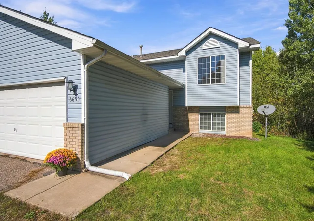 Photo 3 of Townhouse for sale at 6696 381st Street, North Branch, MN 55056 | MLS# 7155422 | Listing updated on 2026-10-09