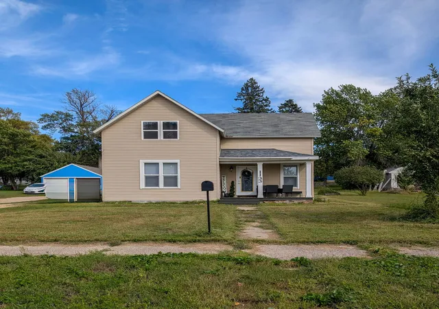 Single family home for sale at 1133 Miller Ave, Windom, MN 56101 | MLS# 7155423