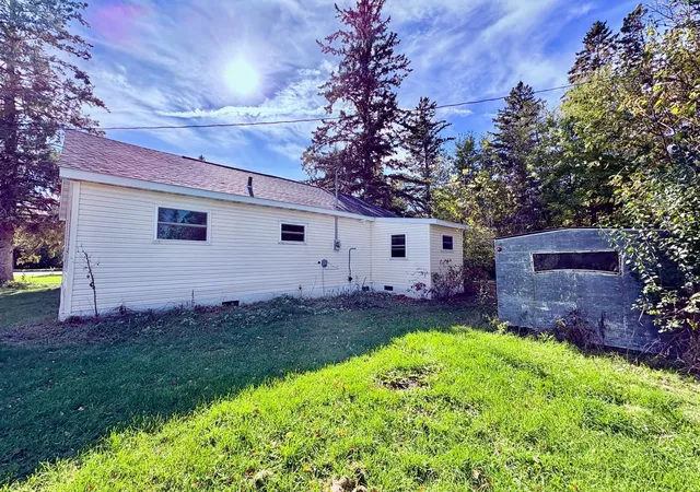 Photo 2 of Single family home for sale at 412 2nd Street NW, Baudette, MN 56623 | MLS# 7155428 | Listing updated on 2026-10-06