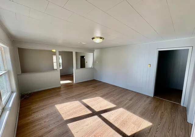 Photo 4 of Single family home for sale at 412 2nd Street NW, Baudette, MN 56623 | MLS# 7155428 | Listing updated on 2026-10-06