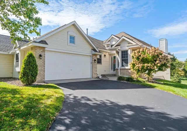 Photo 1 of Single family home for sale at 16345 Crystal Hills Cir, Lakeville, MN 55044 | MLS# 7155444 | Listing updated on 2026-10-08