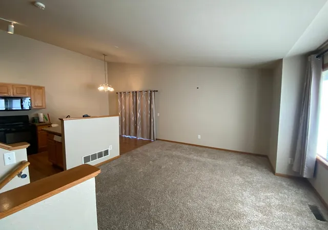 Photo 3 of Single family home for sale at 4233 Mallard Pl Se, Rochester, MN 55904 | MLS# 7155473 | Listing updated on 2026-10-08