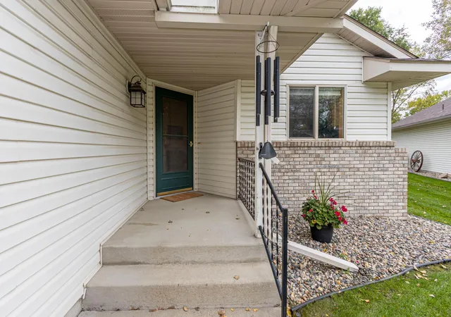 Photo 3 of Single family home for sale at 1210 7th Avenue E, Alexandria, MN 56308 | MLS# 7155481 | Listing updated on 2026-10-07