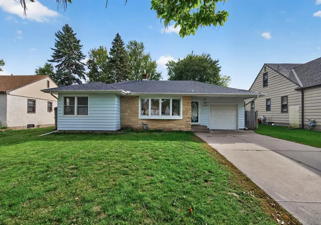 Photo 3 of Single family home for sale at 790 Nevada Ave E, Saint Paul, MN 55106 | MLS# 7155485 | Listing updated on 2026-10-09