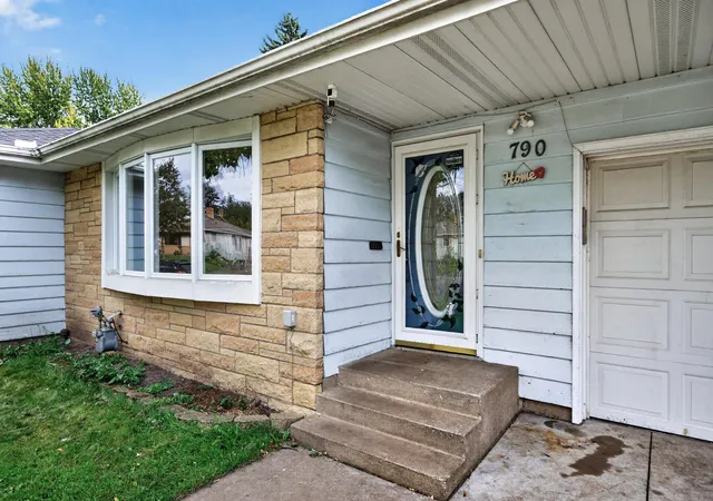 Photo 4 of Single family home for sale at 790 Nevada Ave E, Saint Paul, MN 55106 | MLS# 7155485 | Listing updated on 2026-10-09