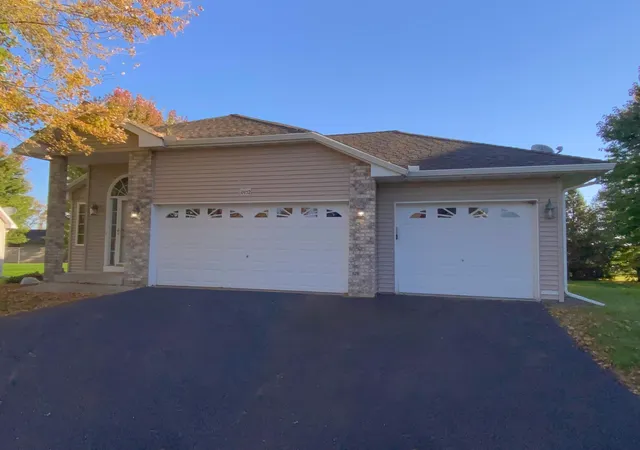 Photo 1 of Single family home for sale at 11452 17th Place Ne, Saint Michael, MN 55376 | MLS# 7155490 | Listing updated on 2026-10-07