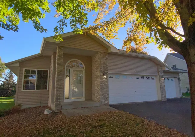Photo 2 of Single family home for sale at 11452 17th Place Ne, Saint Michael, MN 55376 | MLS# 7155490 | Listing updated on 2026-10-07