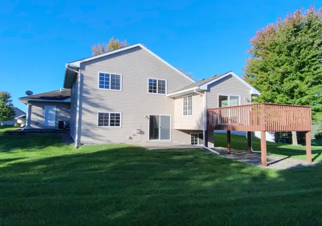Photo 3 of Single family home for sale at 11452 17th Place Ne, Saint Michael, MN 55376 | MLS# 7155490 | Listing updated on 2026-10-07